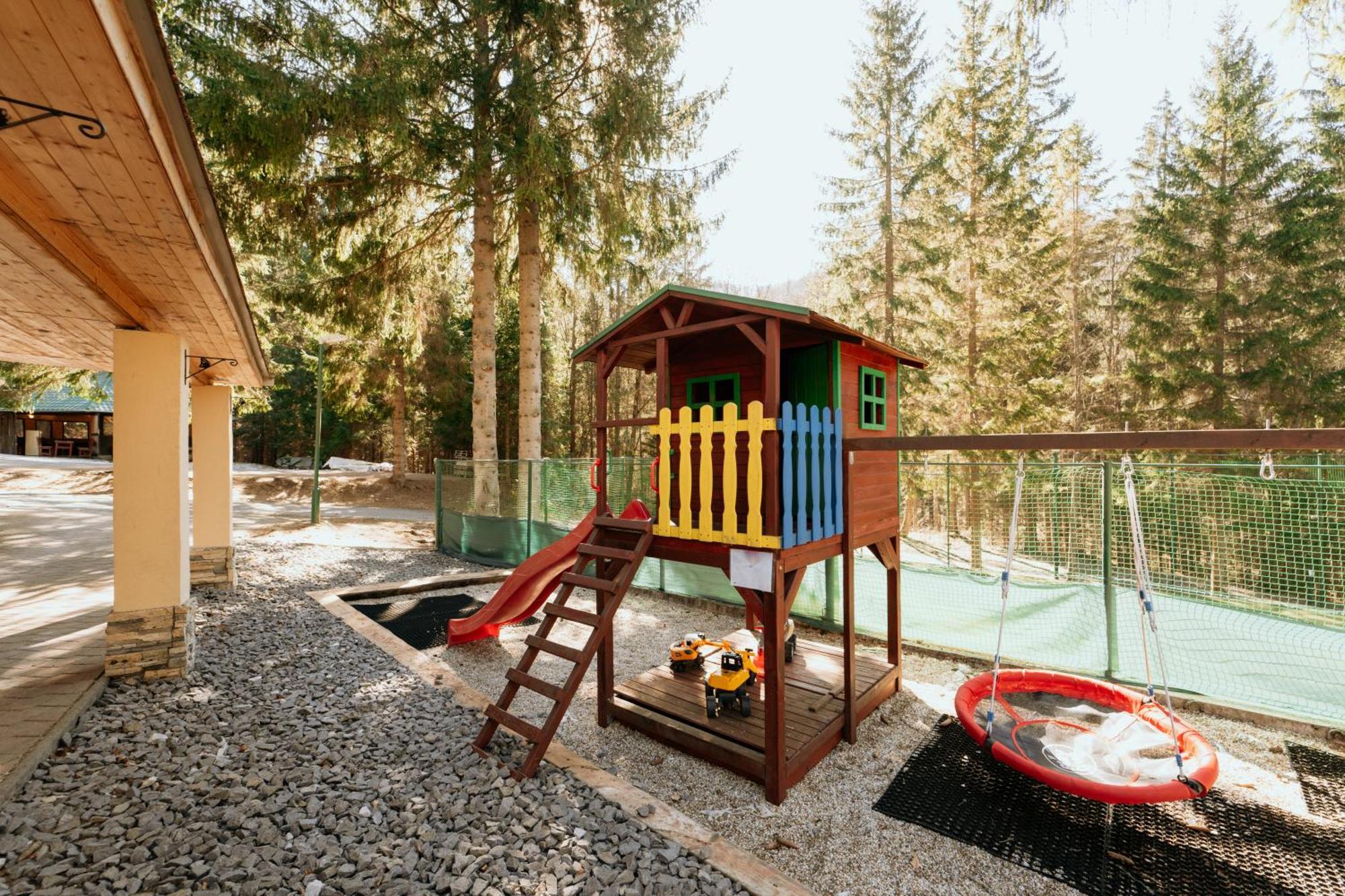 Horsky Hotel Bartoska Turócmeggyes Kültér fotó